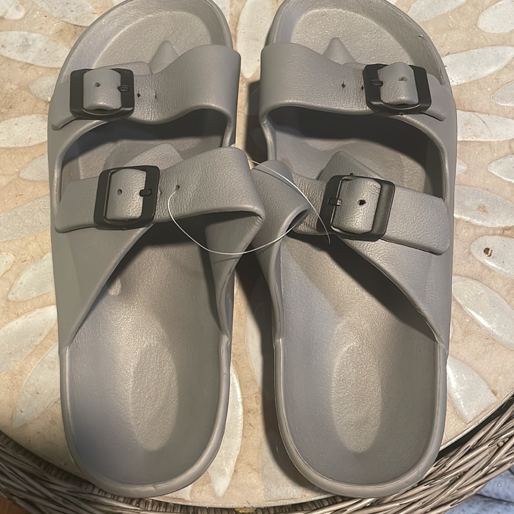 SOVH Women's Waterproof  Soft Slides Double Buckle Adjustable Sandals size 10